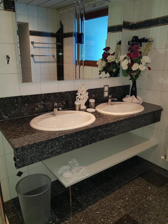Familienferienhaus Florentine Λάνγκενφελντ Εξωτερικό φωτογραφία