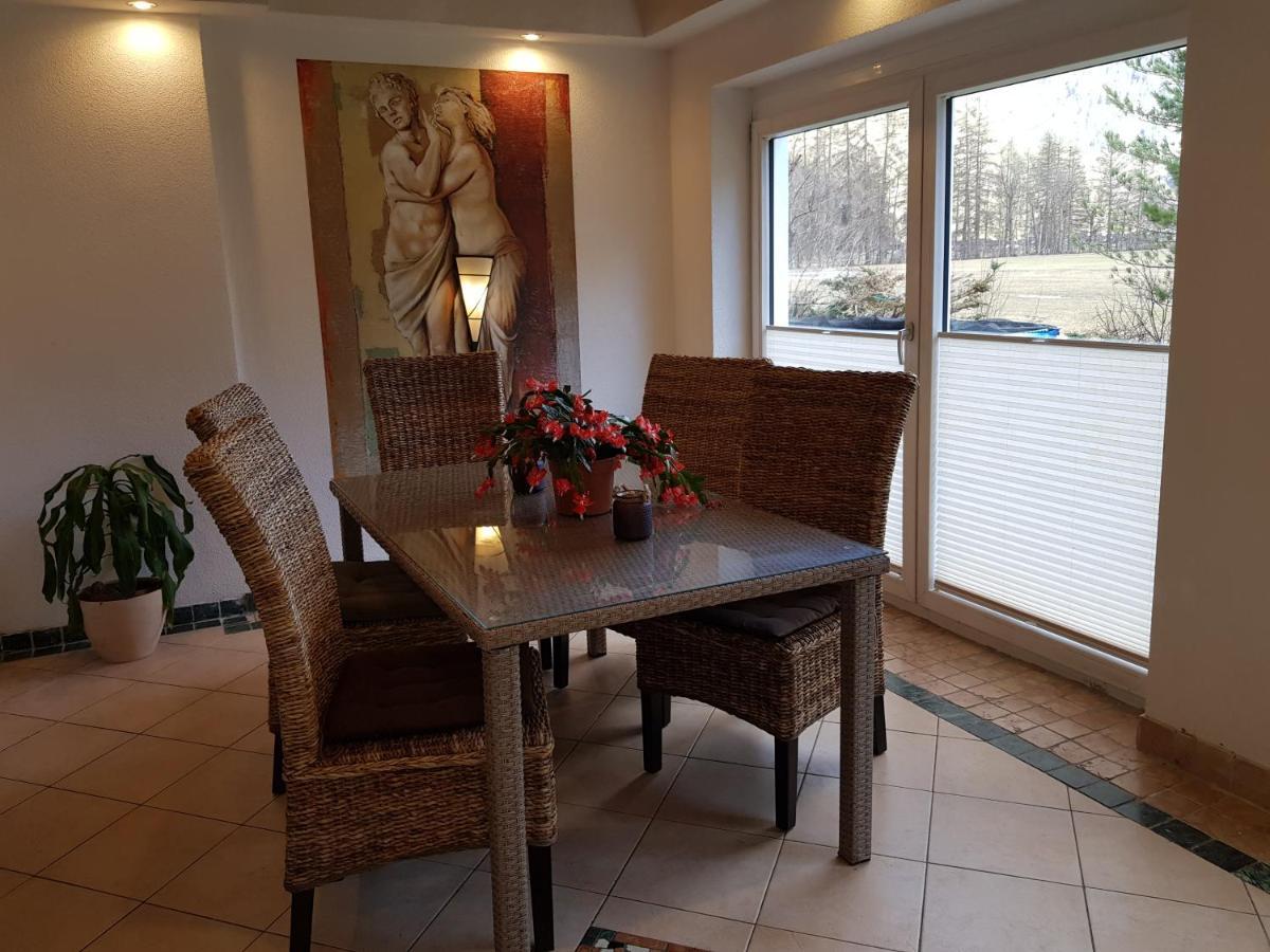 Familienferienhaus Florentine Λάνγκενφελντ Εξωτερικό φωτογραφία