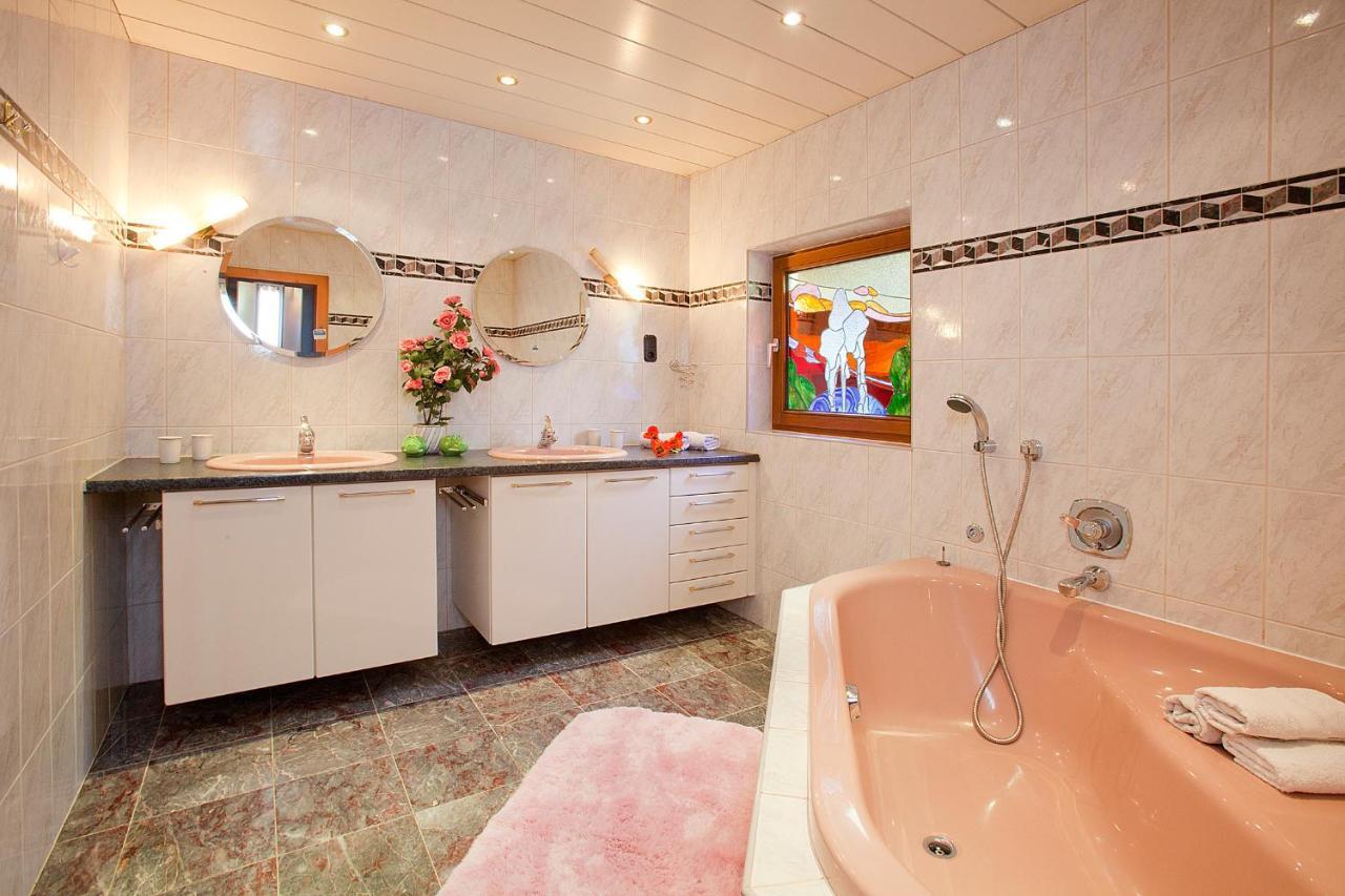 Familienferienhaus Florentine Λάνγκενφελντ Εξωτερικό φωτογραφία
